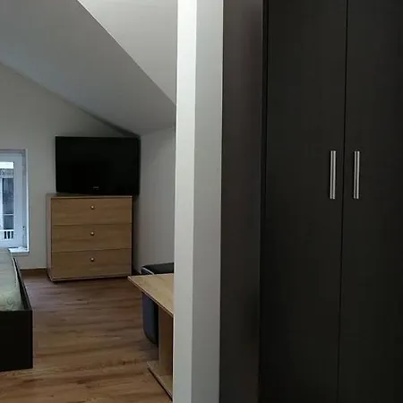 Chalet самостоятелен етаж от